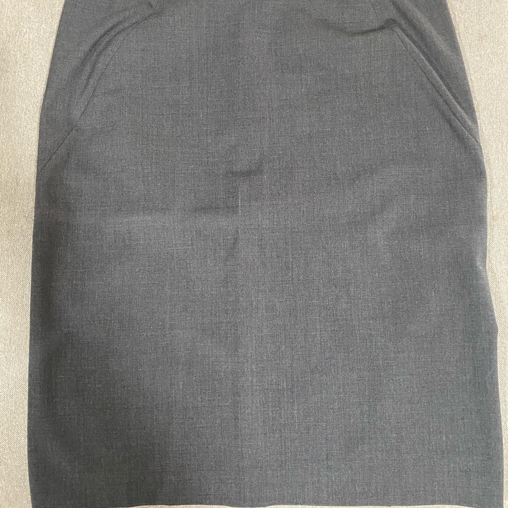 Theory stretch wool pencil skirt
